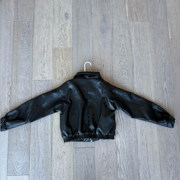 Black leather jacket - Picture 4 of 7